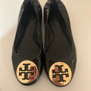 Tory Burch Black Patent Logo Round-Toe Ballet Flats